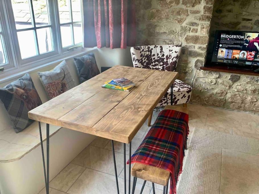 Gorgeous Cozy Cottage With A Heritage Feel, Walks, Pubs & Wood Burner Tideswell Buitenkant foto