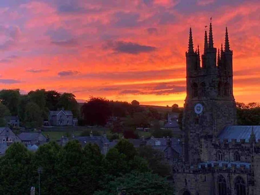 Gorgeous Cozy Cottage With A Heritage Feel, Walks, Pubs & Wood Burner Tideswell Buitenkant foto