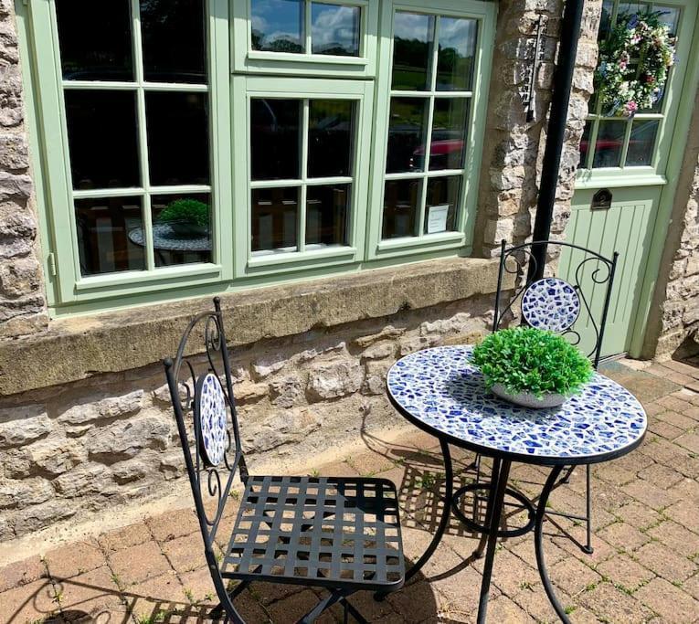 Gorgeous Cozy Cottage With A Heritage Feel, Walks, Pubs & Wood Burner Tideswell Buitenkant foto